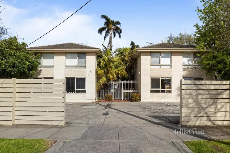 Fifth view of Homely apartment listing, 2/6 Brentwood Street, Bentleigh VIC 3204