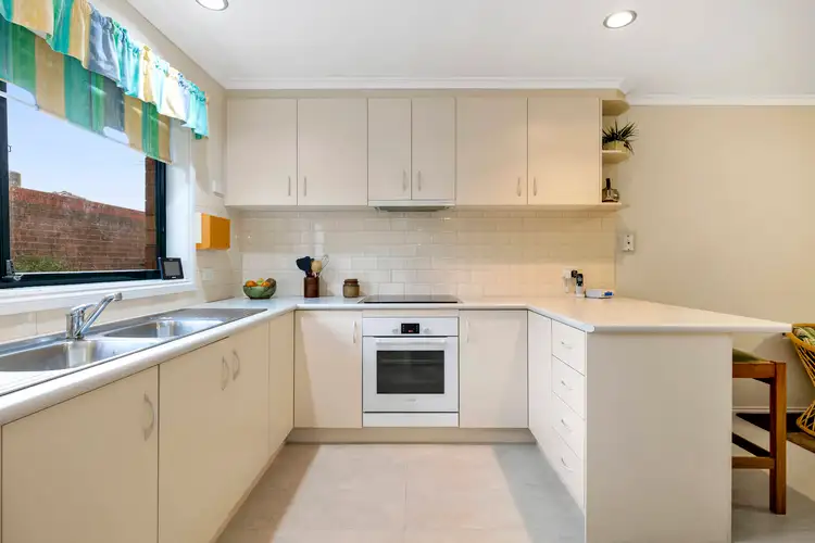 Third view of Homely unit listing, 2/332 Waverley Road, Mount Waverley VIC 3149