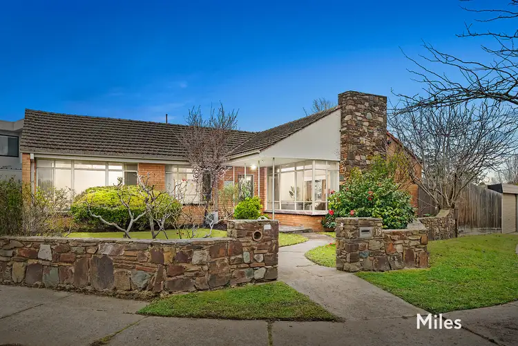 19 Castella Street, Ivanhoe East VIC 3079