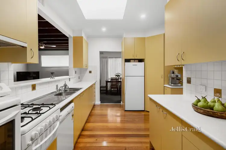 Fifth view of Homely house listing, 32 Beddoe Avenue, Bentleigh East VIC 3165