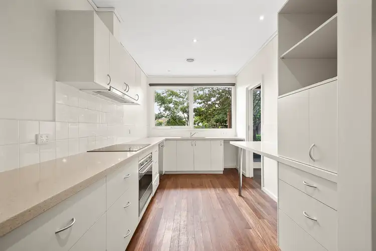 Main view of Homely townhouse listing, 1/910 Burke Road, Deepdene VIC 3103