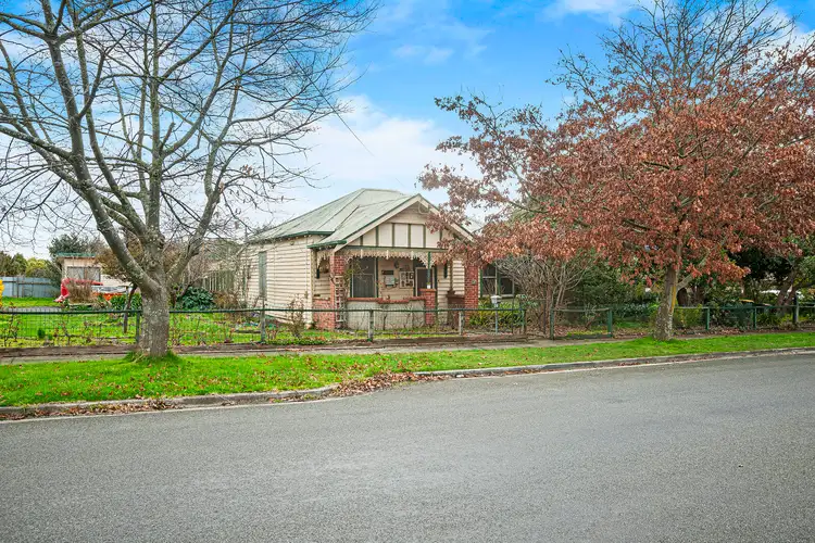 29 Thompson Street, Brown Hill VIC 3350