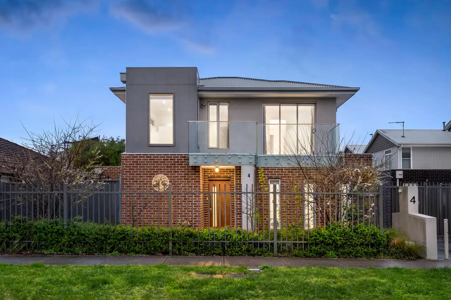 Main view of Homely unit listing, 1/4 Mundaring Drive, Cranbourne VIC 3977