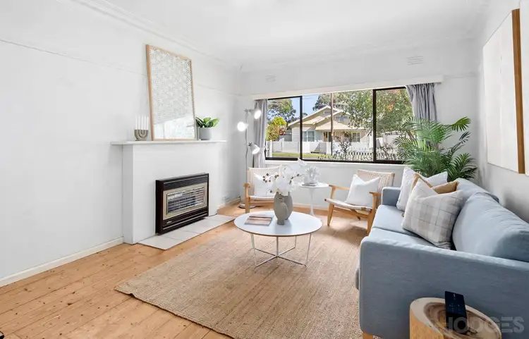 17 Little Avenue, Hamlyn Heights VIC 3215
