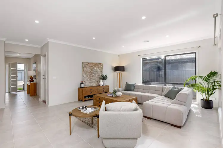 Fifth view of Homely house listing, 18 Cavan Grove, Alfredton VIC 3350