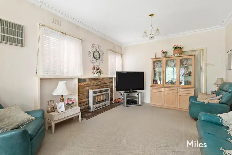Second view of Homely house listing, 7 Sparks Avenue, Fairfield VIC 3078