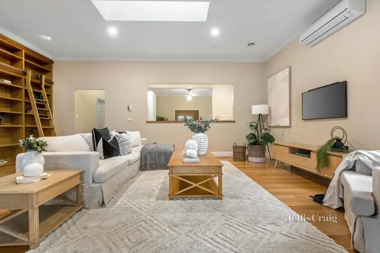 Third view of Homely house listing, 10 Godfrey Street, Bentleigh VIC 3204