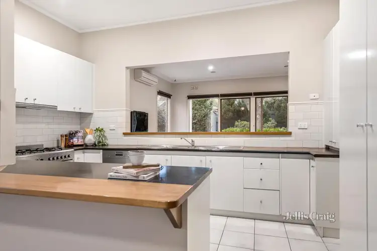 Fifth view of Homely house listing, 10 Godfrey Street, Bentleigh VIC 3204