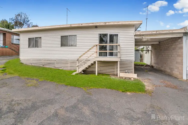 2/26-28 Victoria Parade, Kilmore VIC 3764