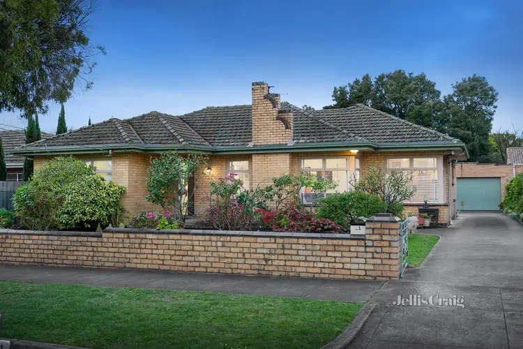 21 Chauvel Street, Bentleigh East VIC 3165