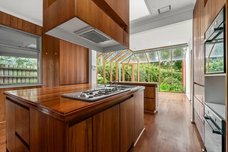 Sixth view of Homely house listing, 6 Dennyse Court, Mount Waverley VIC 3149