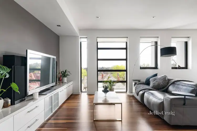 Third view of Homely apartment listing, 8/26-28 Ivanhoe Parade, Ivanhoe VIC 3079