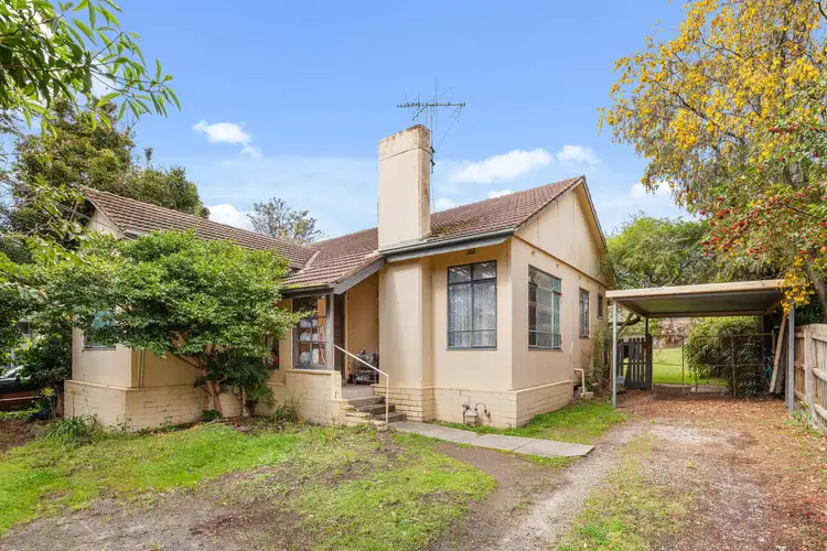 Second view of Homely house listing, 4 Woonah Street, Chadstone VIC 3148