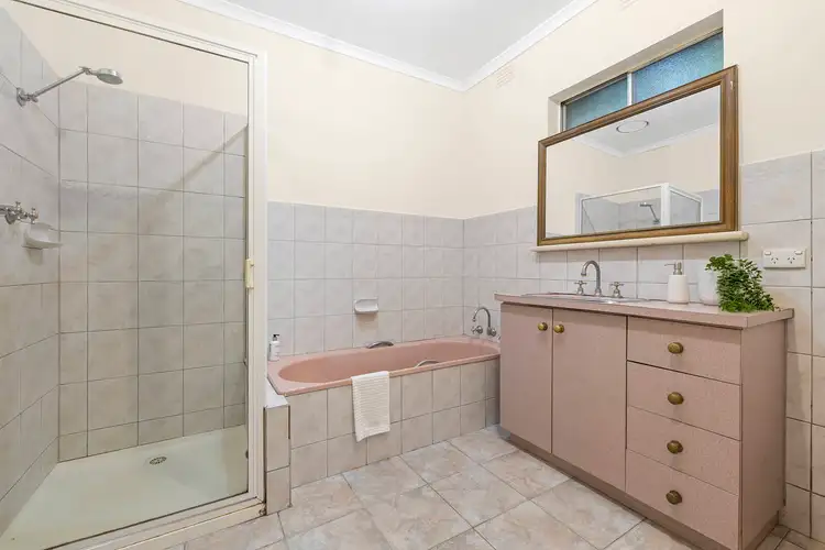Sixth view of Homely unit listing, 1/15 Tarella Drive, Mount Waverley VIC 3149