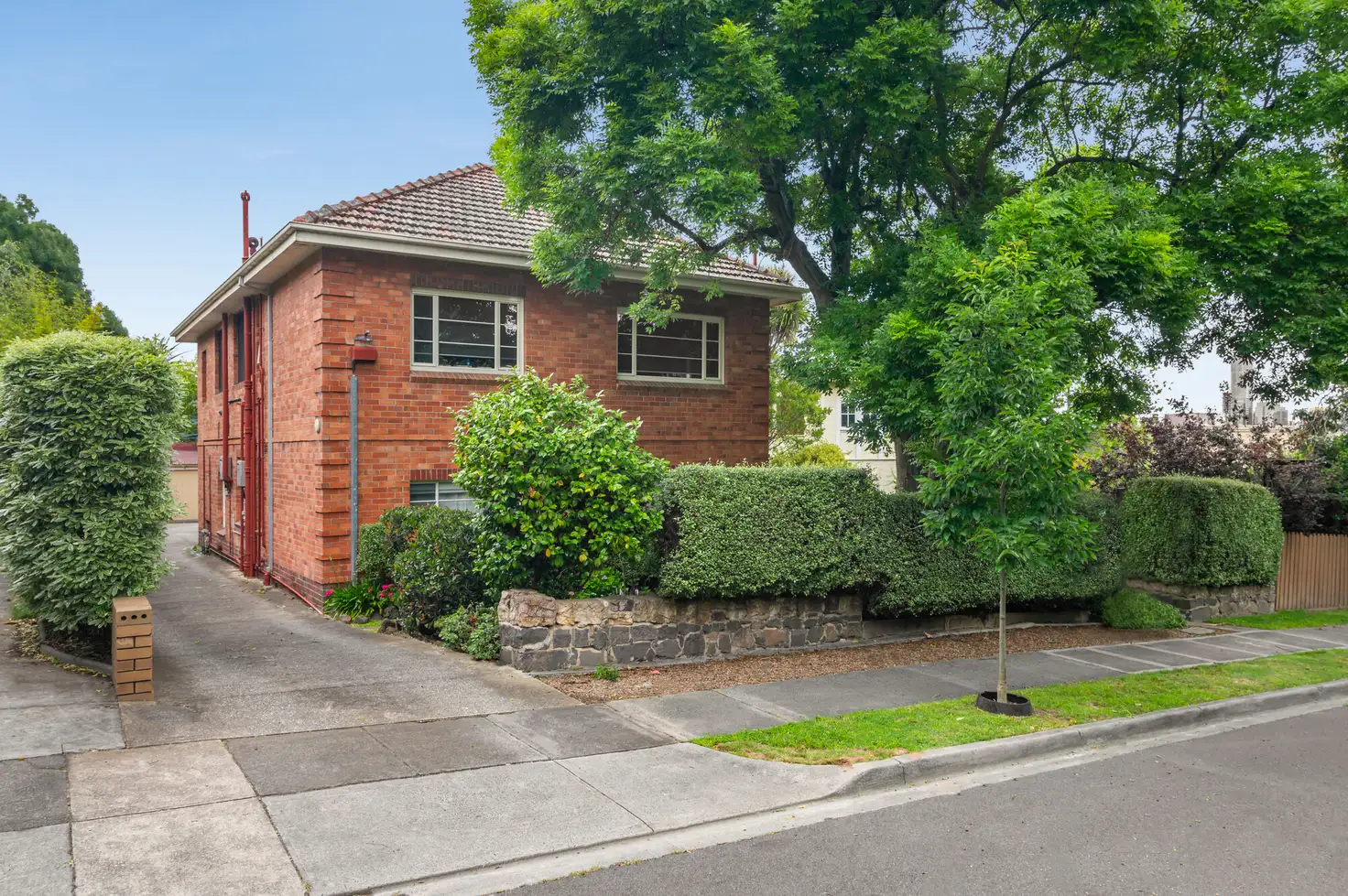 Main view of Homely apartment listing, 2/12 Chastleton Avenue, Toorak VIC 3142