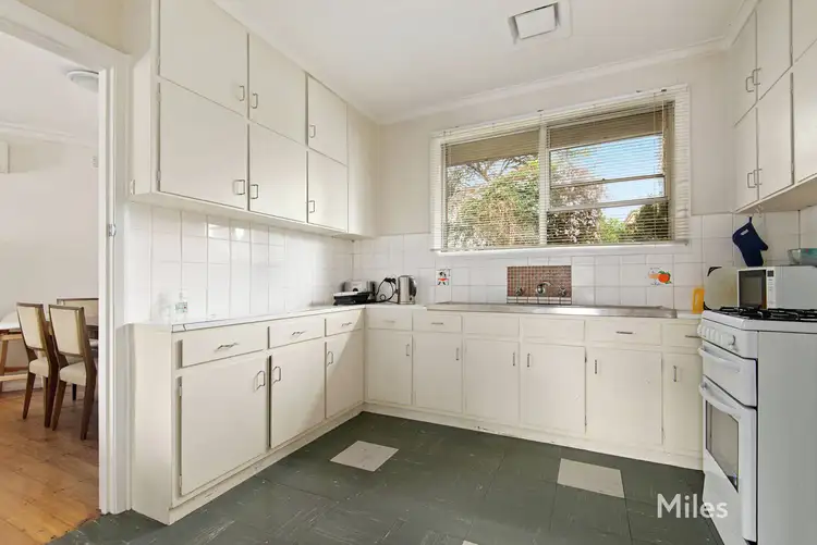 Fourth view of Homely unit listing, 2/187 The Boulevard, Ivanhoe East VIC 3079