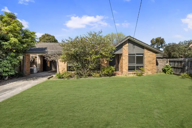 14 Ann Crescent, Pakenham VIC 3810