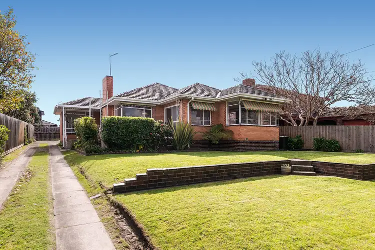 Second view of Homely house listing, 27 Josephine Avenue, Mount Waverley VIC 3149