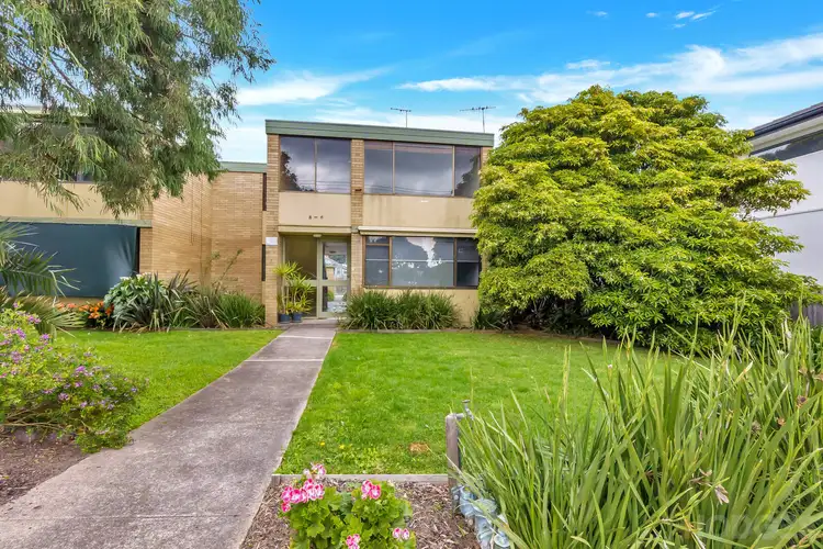 Second view of Homely apartment listing, 2/6-8 High Street, Mordialloc VIC 3195