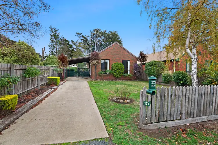 17A Wood Street, Woodend VIC 3442