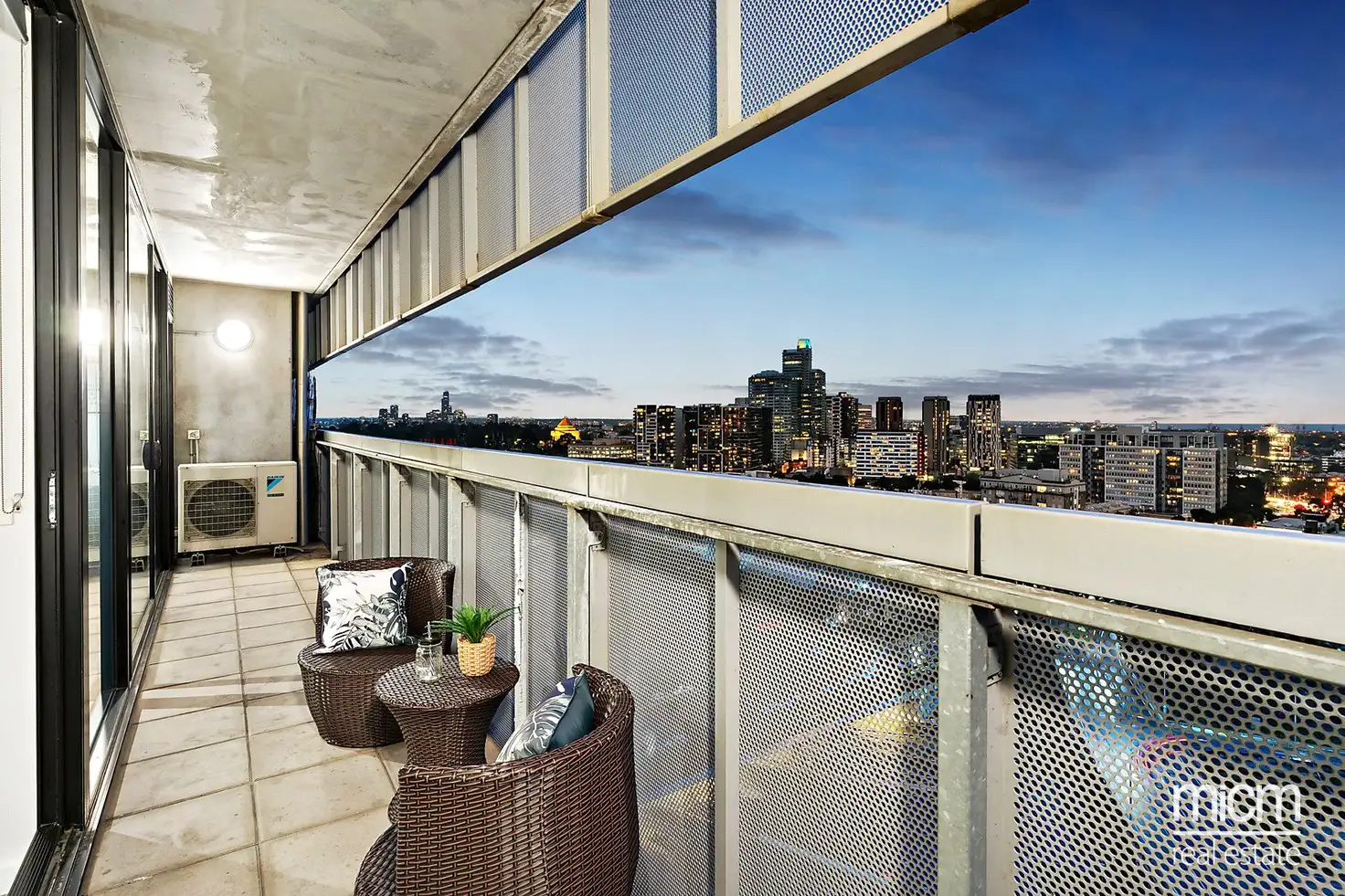 Main view of Homely apartment listing, 1908/152 Sturt Street, Southbank VIC 3006