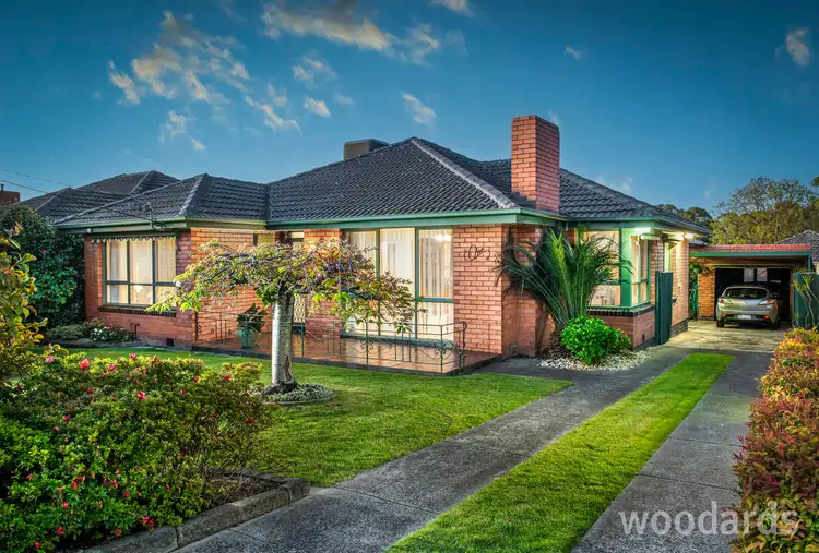 1 Rochdale Drive, Burwood East VIC 3151