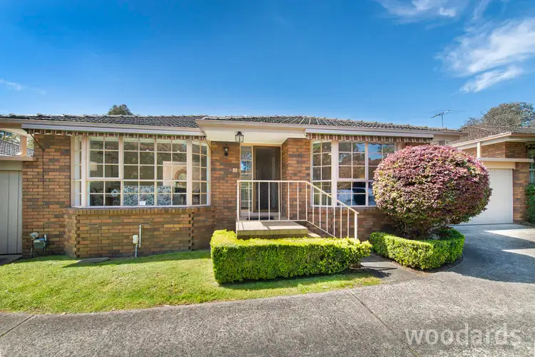 2/21 Laburnum Street, Blackburn VIC 3130