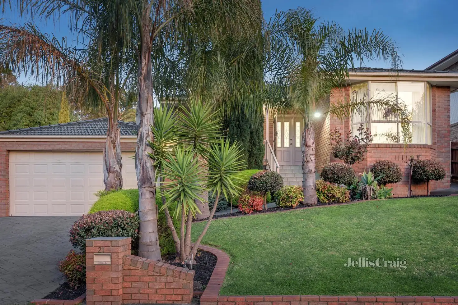 Main view of Homely house listing, 1/19 Juane Park Drive, Diamond Creek VIC 3089