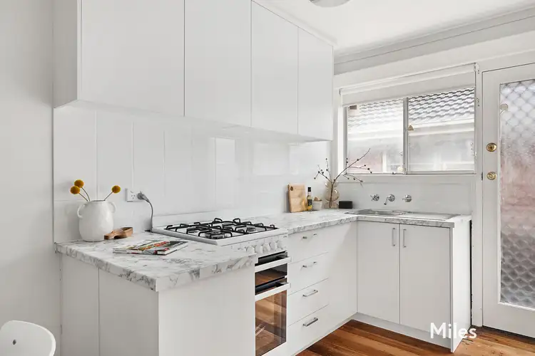 Fifth view of Homely unit listing, 2/14 Athelstane Grove, Ivanhoe VIC 3079