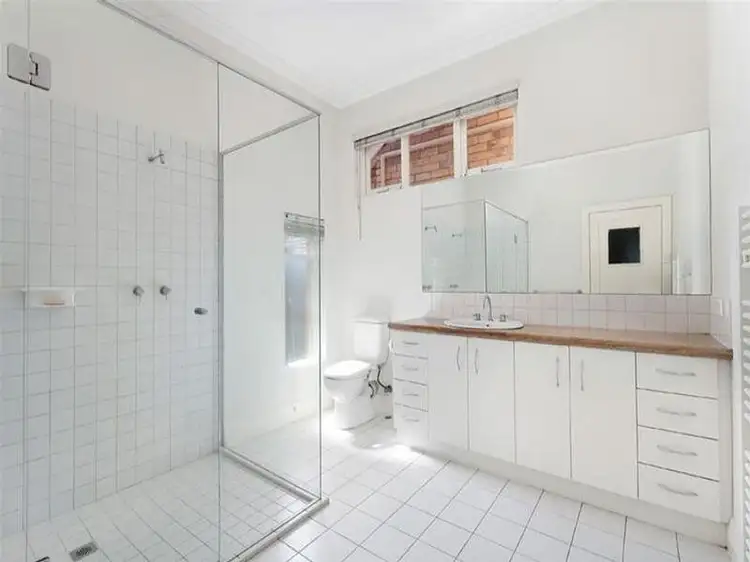Fourth view of Homely apartment listing, 4/7 Lascelles Avenue, Toorak VIC 3142