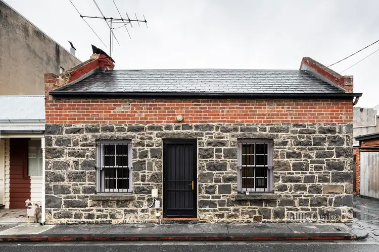 8 Palmerston Place