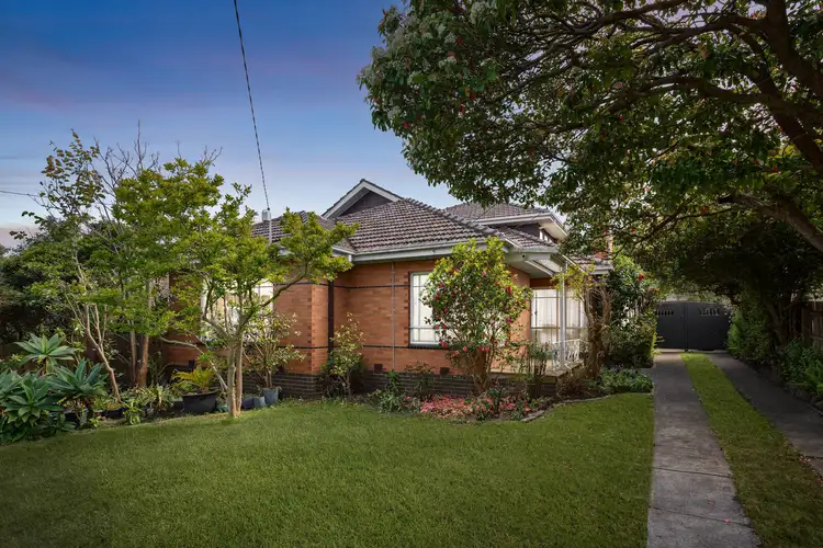 9 Torquay Avenue, Chadstone VIC 3148