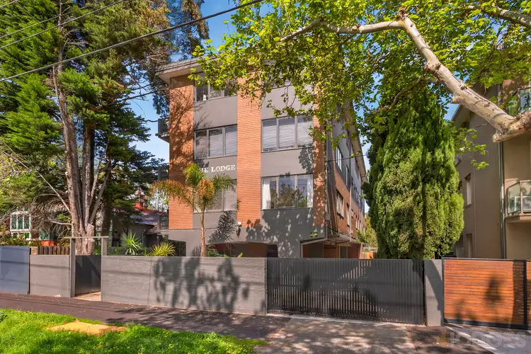 9/211 Brighton Road, Elwood VIC 3184