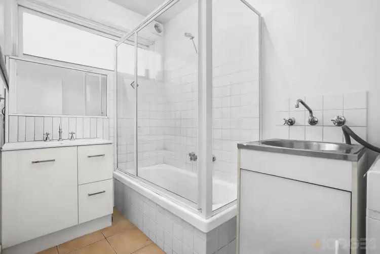 Fifth view of Homely apartment listing, 2/224 Nepean Highway, Parkdale VIC 3195