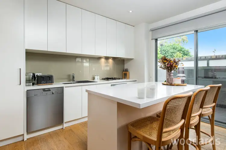 8/22 Wattle Road, Hawthorn VIC 3122