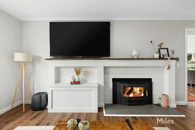 Third view of Homely house listing, 10 Jindalee Avenue, Yallambie VIC 3085