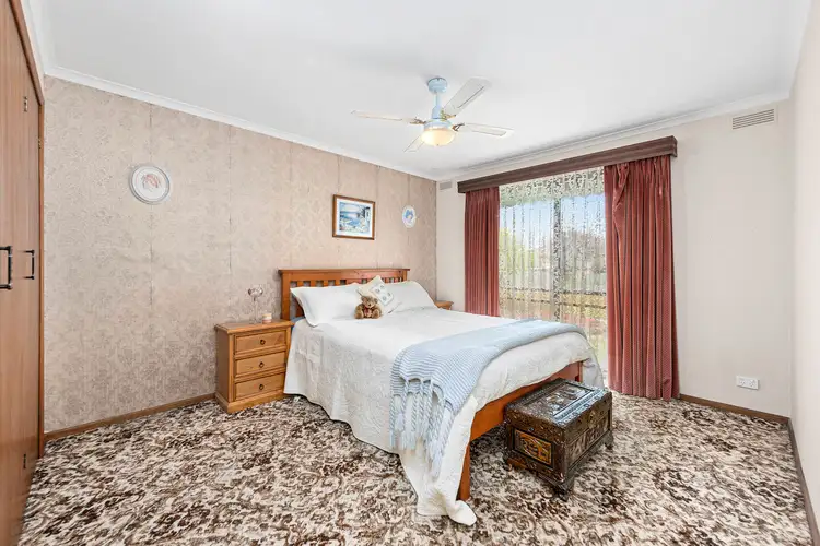 Fifth view of Homely house listing, 52 Webbcona Parade, Wendouree VIC 3355