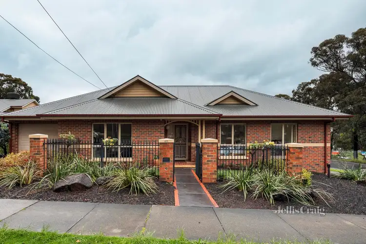 4/11 Wellington Street, Montmorency VIC 3094