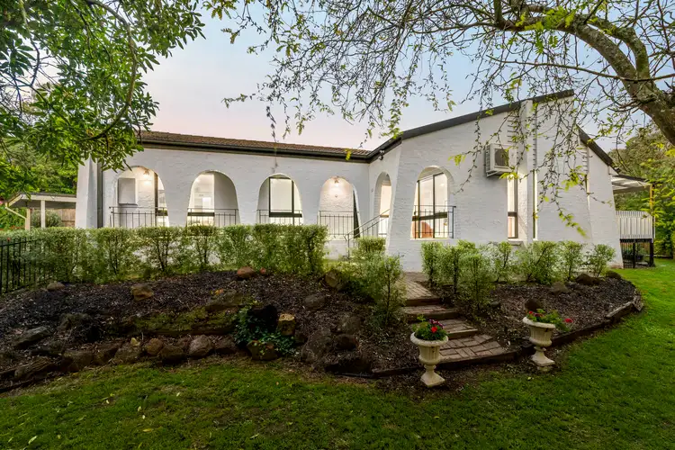 2 Alawarra Court, Ringwood North VIC 3134