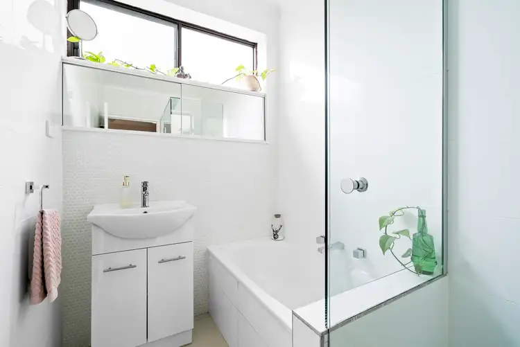 Sixth view of Homely apartment listing, 5/72 Dover Road, Williamstown VIC 3016