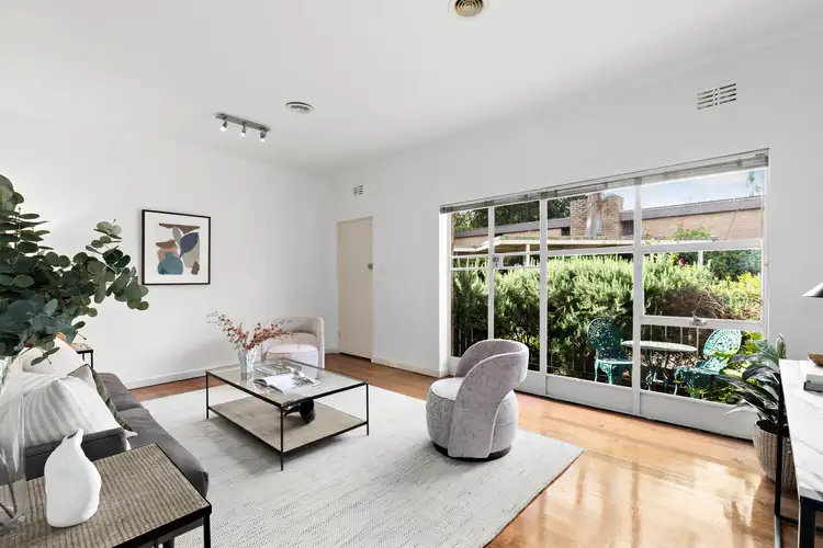 Third view of Homely villa listing, 2/22 Wentworth Avenue, Canterbury VIC 3126