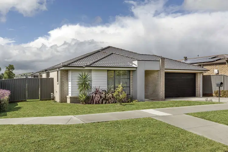 5 Newmarket Terrace, Miners Rest VIC 3352