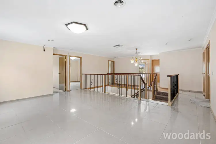 Fifth view of Homely house listing, 4 Tessa Court, Mount Waverley VIC 3149