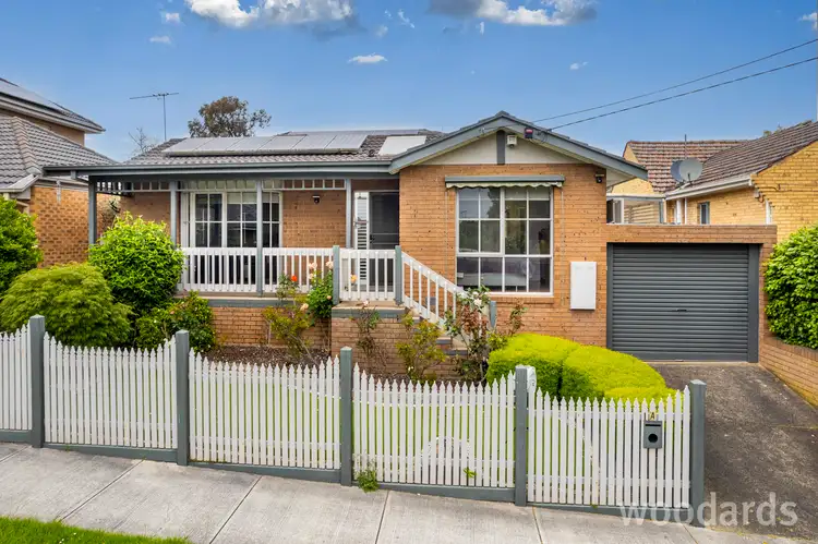 1A Inverness Avenue, Burwood VIC 3125