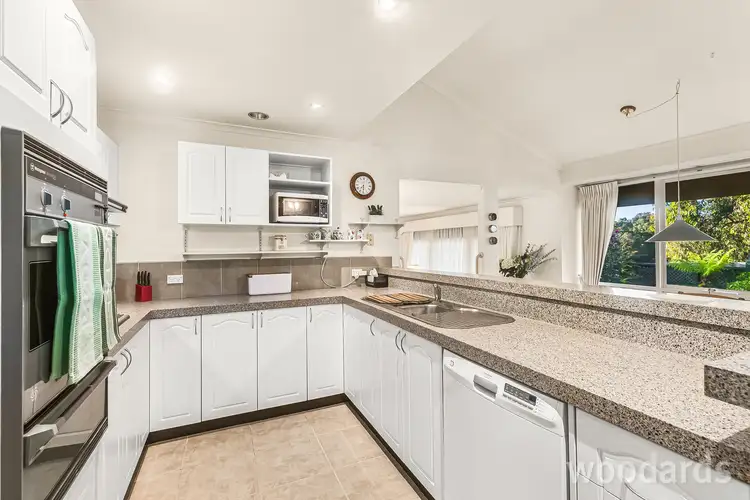 Fifth view of Homely house listing, 6 Canowindra Close, Vermont South VIC 3133