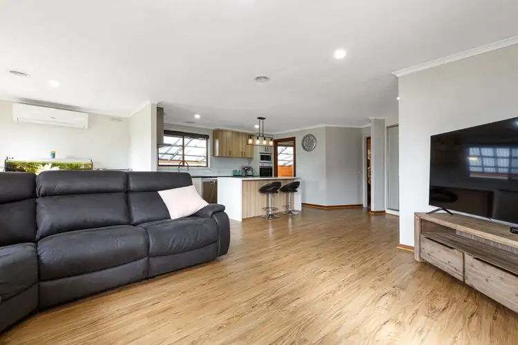 Fifth view of Homely house listing, 3 Dallas Avenue, Mount Clear VIC 3350