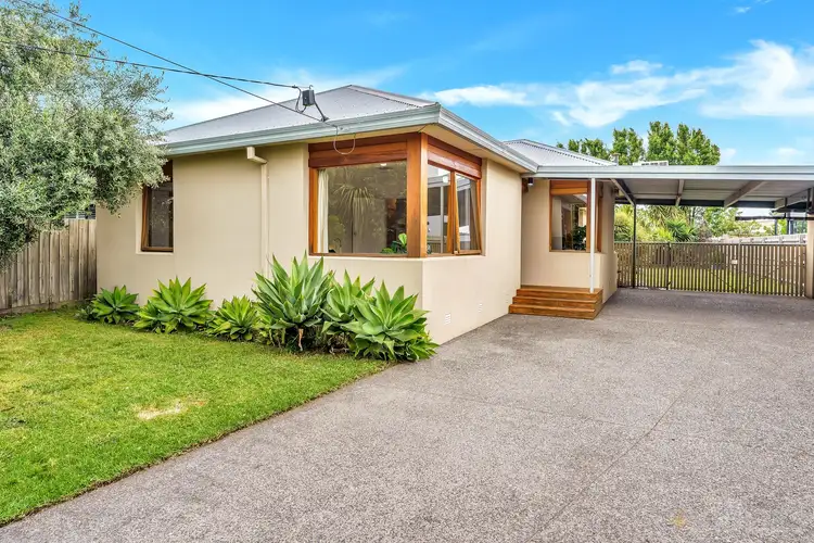 6 Mary Avenue, Edithvale VIC 3196
