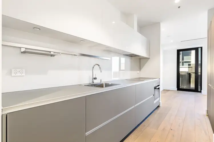 806/14 Queens Road, Melbourne VIC 3004