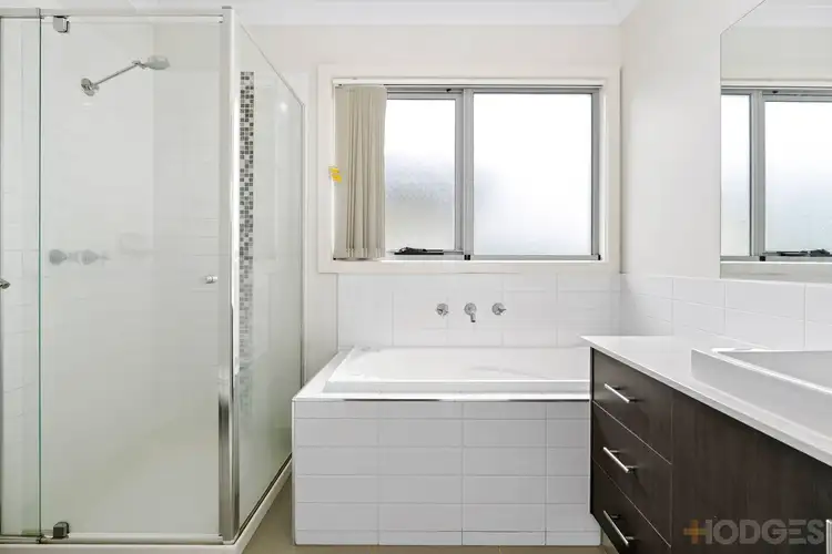 Fifth view of Homely house listing, 2/9 Duchess Court, Point Cook VIC 3030