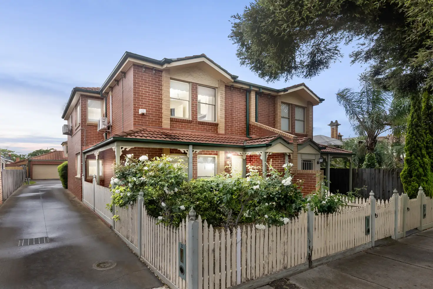 Main view of Homely townhouse listing, 2/32 Epsom Road, Ascot Vale VIC 3032
